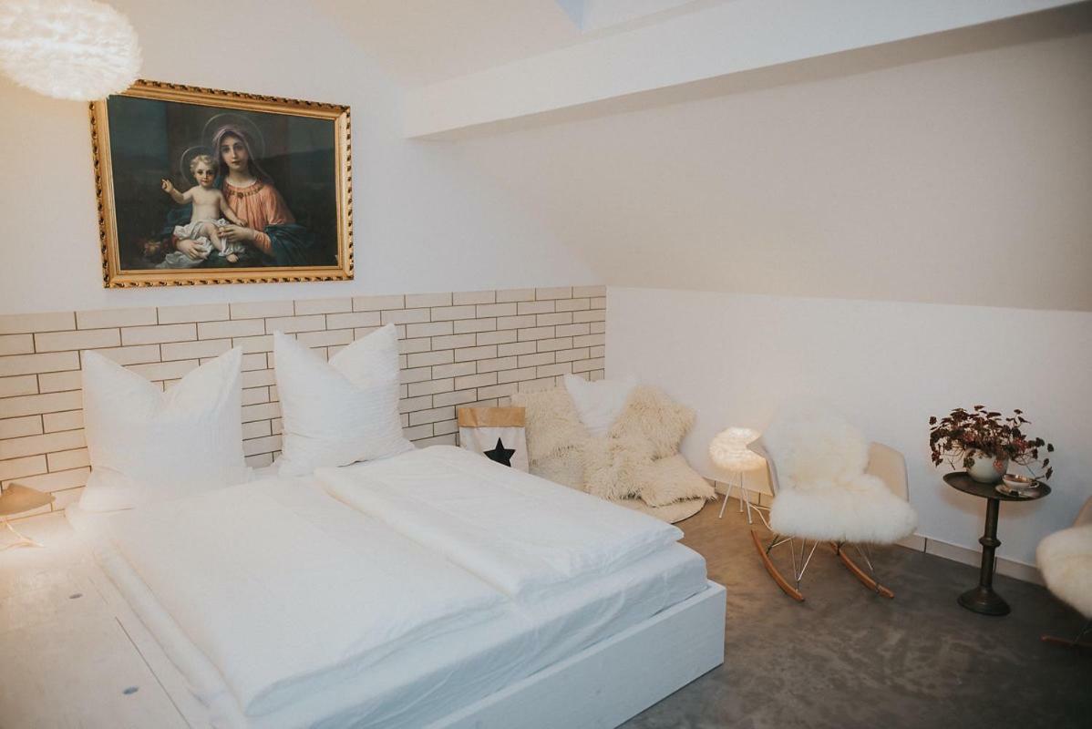 Projekt Gastraum Hotel Illertissen Kültér fotó